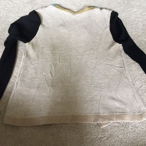 BKE Beige Sweater with Gold and Turquoise Details - Picture 4 of 4